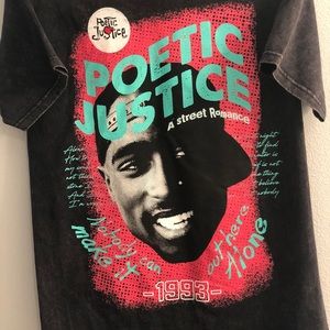 Tupac shirt